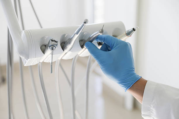 Professional Tooth Extraction technician working in Winnsboro, LA